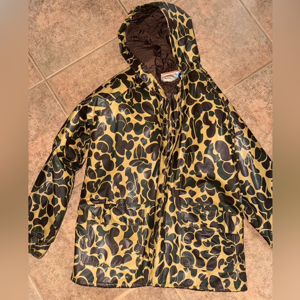 Vintage Wild River Men’s Large Woodland Camo Vinyl Waterproof Hooded Jacket